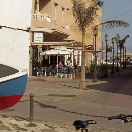 Flat Piatto Marianne アパート